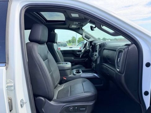 Used 2022 Chevrolet Silverado 2500 LTZ w/ LTZ Premium Package AWD/4WD image 11