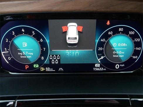 Certified 2025 Volkswagen Atlas SE image 27