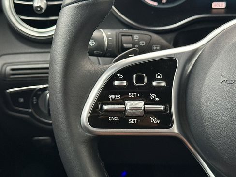 Used 2022 Mercedes-Benz GLC 300 image 27