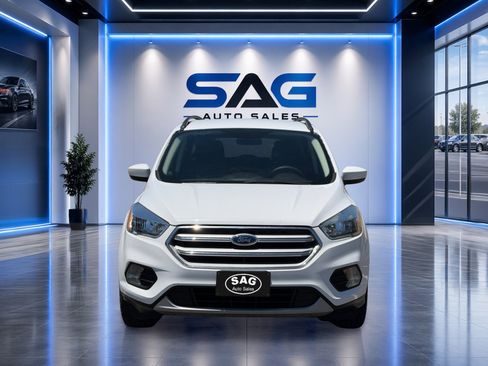 Used 2018 Ford Escape SE FWD image 5