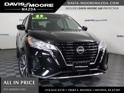 Used 2023 Nissan Kicks SV FWD image 1