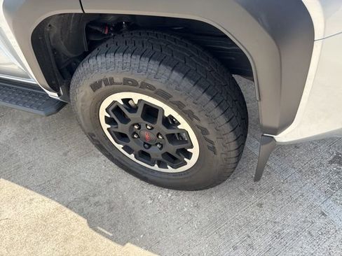 Used 2025 Toyota 4Runner TRD Off-Road Premium w/ Tow Technology Package AWD/4WD image 13