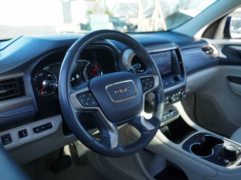 Used 2021 GMC Acadia Denali w/ Denali Technology Package image 7