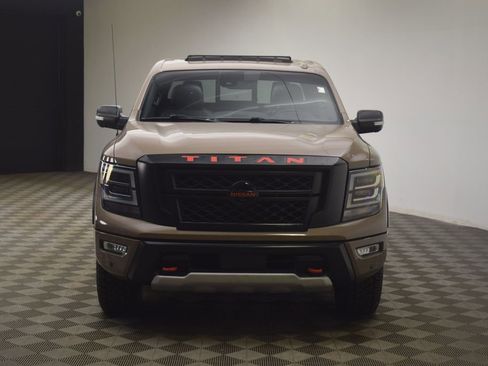 Used 2020 Nissan Titan PRO-4X w/ Pro-4x Convenience Package image 24