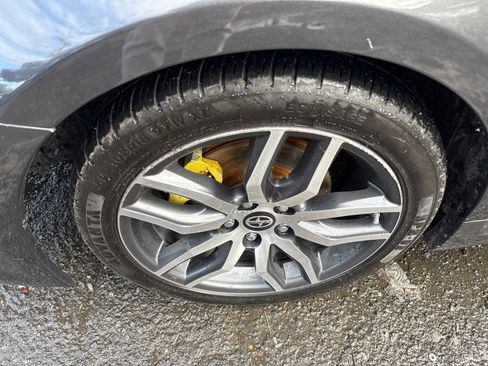 Used 2016 Scion tC image 31