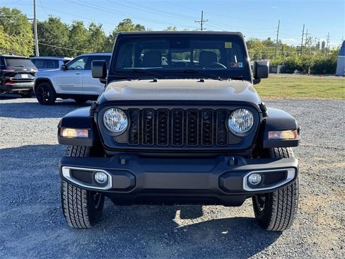 New 2025 Jeep Gladiator Sport image 23