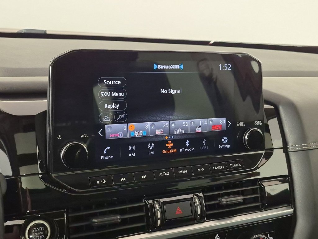 Used 2022 Nissan Pathfinder Platinum AWD/4WD image 24