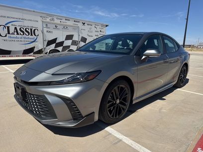 Used 2025 Toyota Camry SE