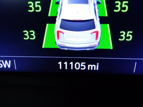 Used 2024 Cadillac XT6 Luxury w/ LPO, Floor Liner Package FWD image 25