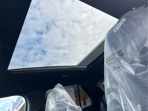 New 2026 Ford Explorer ST-Line image 15