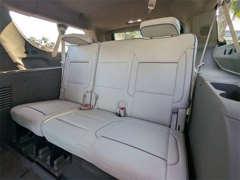 New 2026 GMC Yukon XL Denali w/ Denali Reserve Package image 15