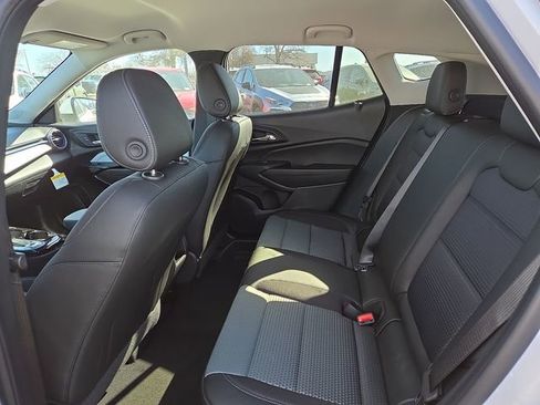 New 2026 Chevrolet Trax LT image 8