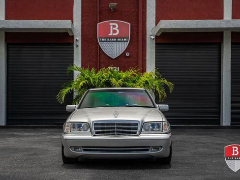 Used 1999 Mercedes-Benz C 43 AMG Sedan image 17