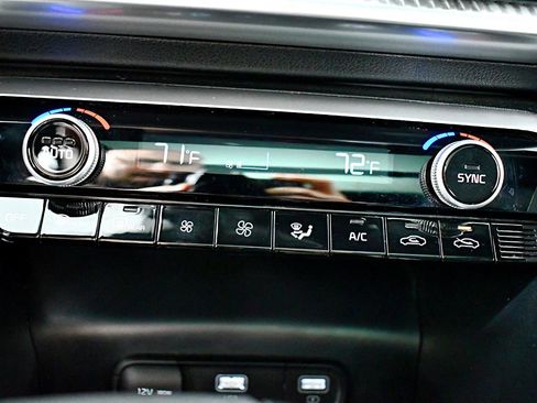 Used 2023 Kia K5 GT-Line image 32