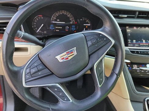 Used 2017 Cadillac XT5 Premium Luxury image 10