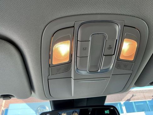 Used 2020 Hyundai Santa Fe SEL w/ Convenience Package image 22