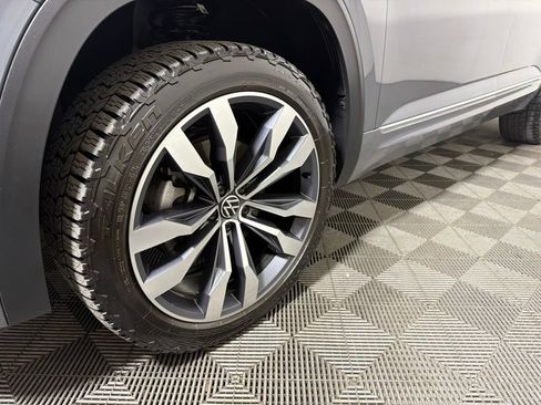 Used 2023 Volkswagen Atlas Cross Sport SEL Premium R-Line AWD/4WD image 26