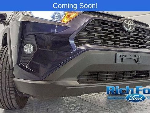 Used 2019 Toyota RAV4 XLE w/ Convenience Package image 24