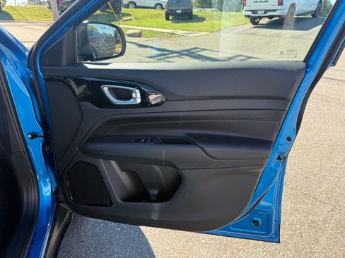 New 2026 Jeep Compass Latitude AWD/4WD image 29