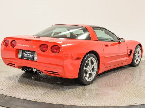 Used 2004 Chevrolet Corvette Coupe w/ Roof Package image 10