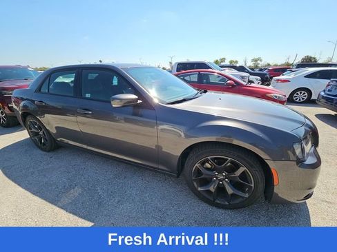 Used 2023 Chrysler 300 S image 3
