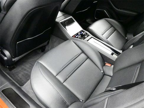 Used 2022 Porsche Panamera 4 Platinum Edition image 15