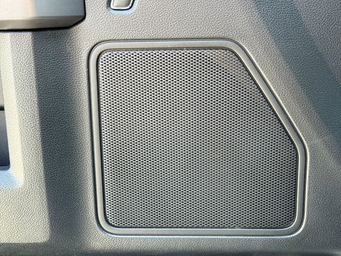 Used 2019 Ford F150 XLT w/ Equipment Group 302A Luxury AWD/4WD image 36