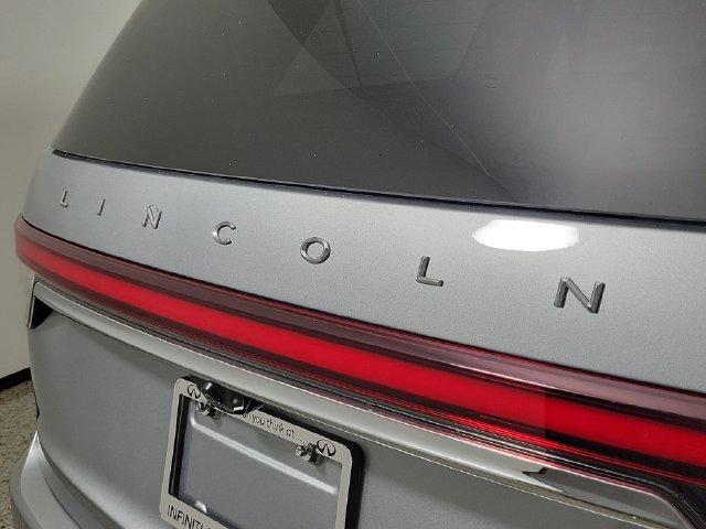 Used 2024 Lincoln Aviator Reserve w/ Jet Package RWD image 5