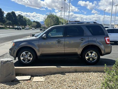Used 2011 Ford Escape Limited w/ 302A Rapid Spec Order Code FWD image 6