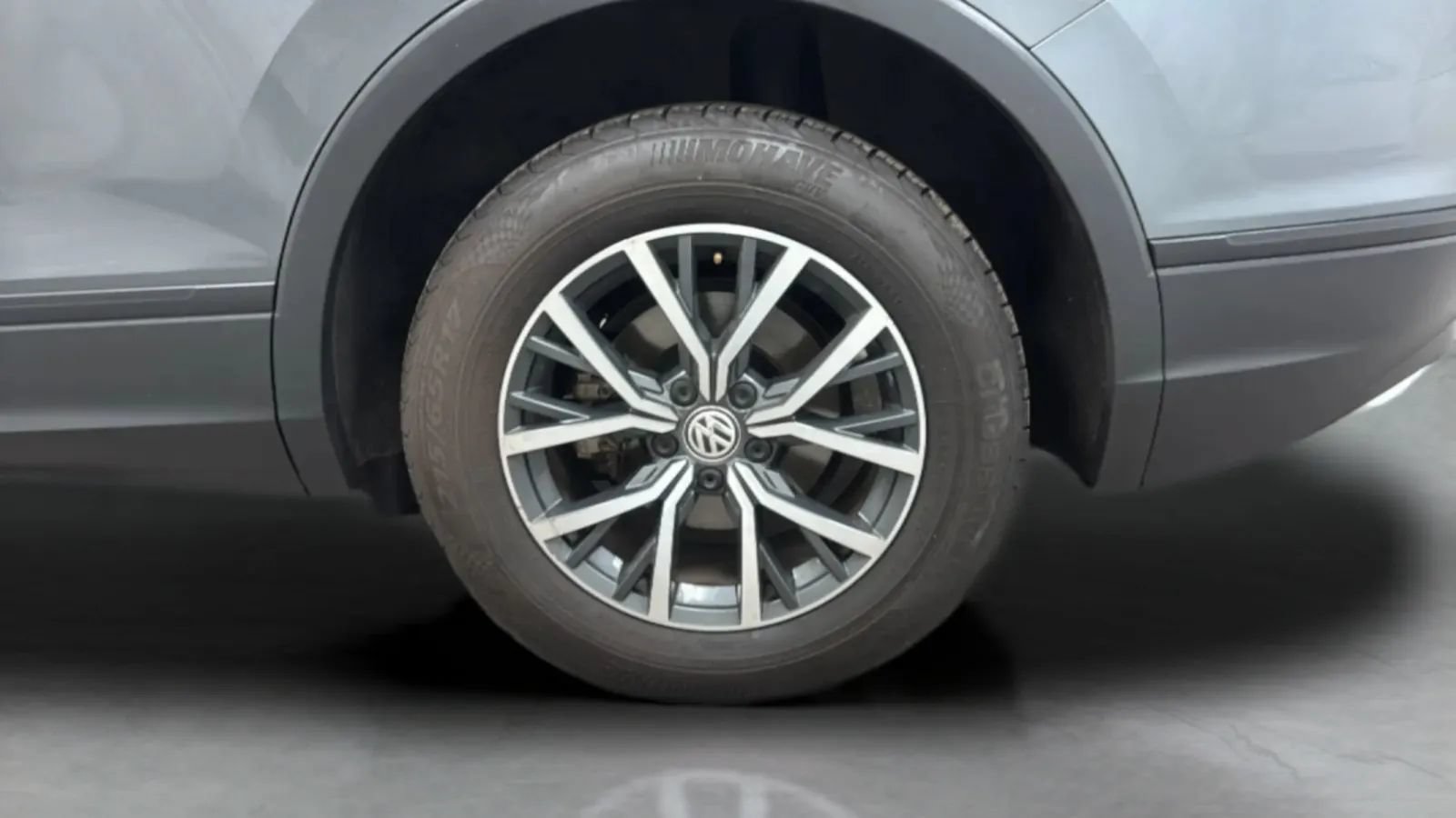 Used 2019 Volkswagen Tiguan SE FWD image 31