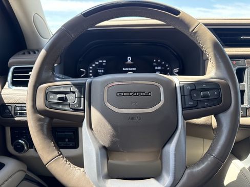 Used 2024 GMC Yukon XL Denali w/ Advanced Technology Package AWD/4WD image 13