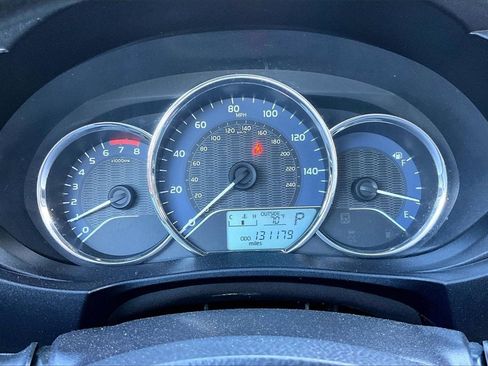 Used 2014 Toyota Corolla LE image 13