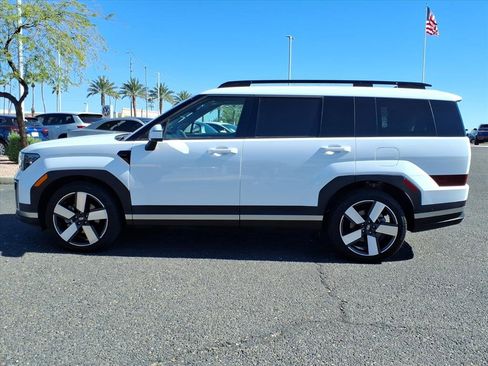 Used 2025 Hyundai Santa Fe Limited image 4