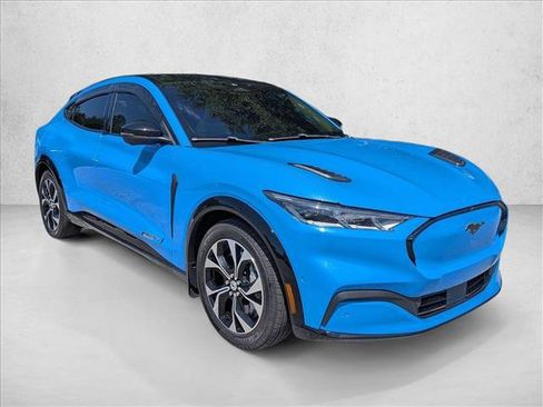 Used 2022 Ford Mustang Mach-E Premium RWD image 3