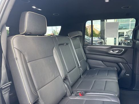Used 2024 GMC Yukon XL SLT RWD image 20