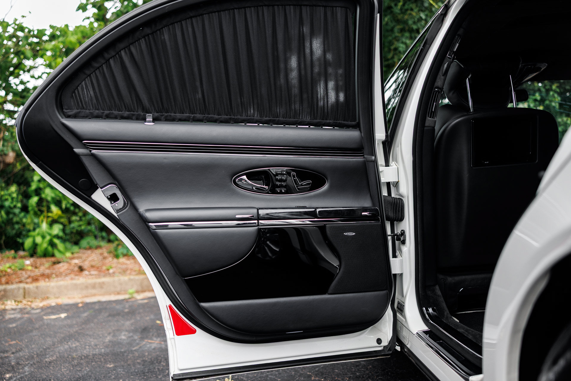 Used 2008 Maybach 57 S RWD image 12