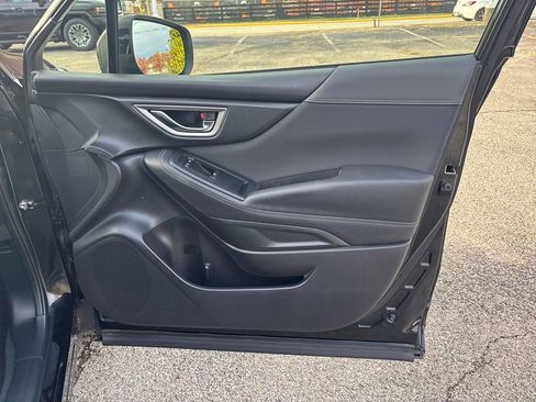 Used 2023 Subaru Forester Premium image 54