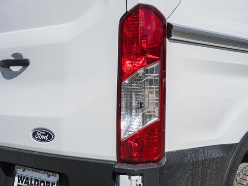 New 2026 Ford Transit 250 Low Roof image 27