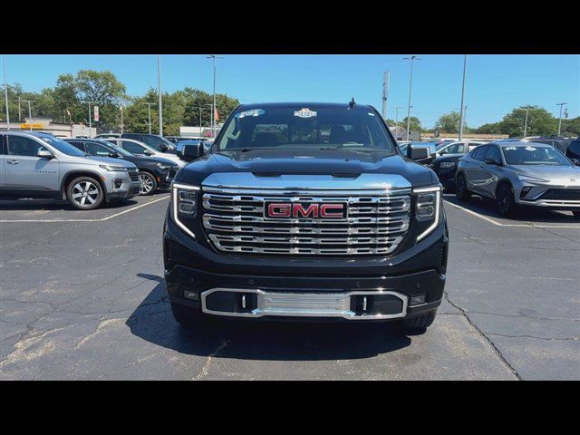 Certified 2025 GMC Sierra 1500 Denali w/ Denali Reserve Package AWD/4WD image 3