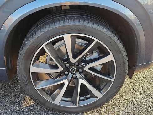 Used 2021 Volvo XC90 T6 Momentum w/ Climate Package image 27