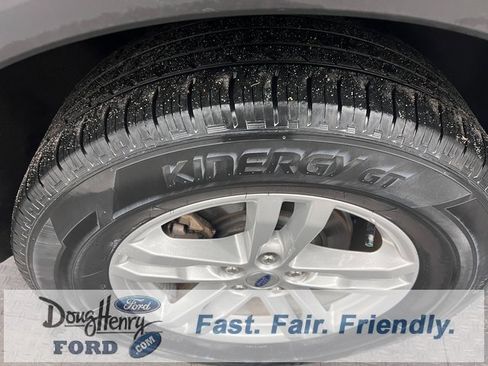 Used 2023 Ford Explorer XLT w/ Equipment Group 202A image 14