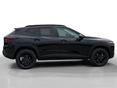 New 2026 Chevrolet Trax LT FWD image 6