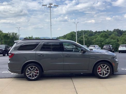 Certified 2023 Dodge Durango R/T w/ Tow 'N Go Package image 4