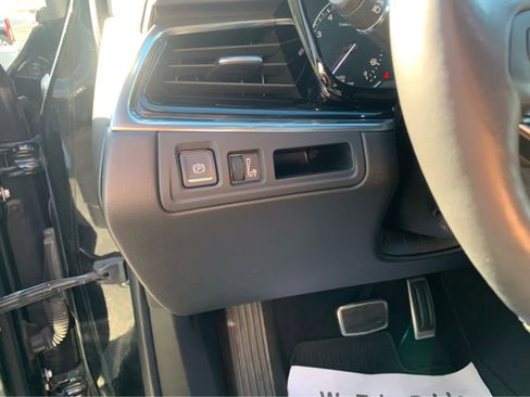 Used 2020 Cadillac XT6 Sport image 14