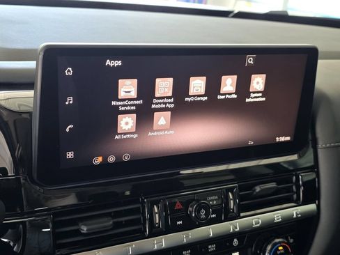 New 2026 Nissan Pathfinder SV w/ SV Premium Package FWD image 18
