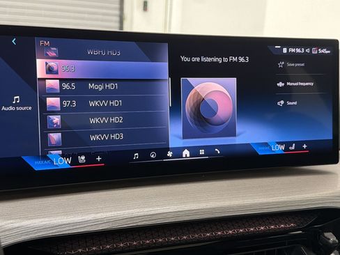 Used 2025 BMW 430i w/ Premium Package RWD image 18