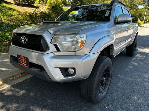Used 2013 Toyota Tacoma PreRunner w/ TRD Sport Pkg RWD image 11