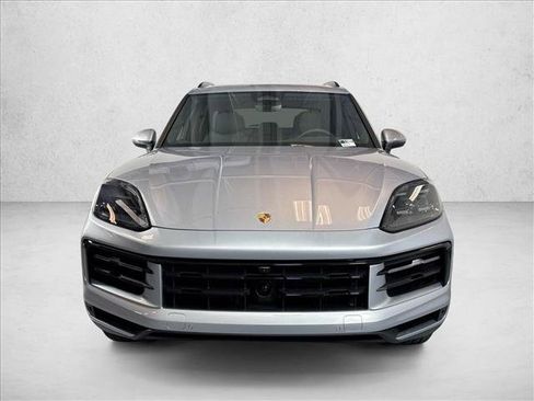 Used 2026 Porsche Cayenne AWD/4WD image 6