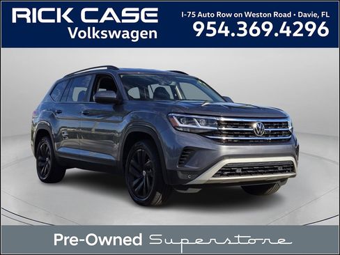 Certified 2022 Volkswagen Atlas SE image 1