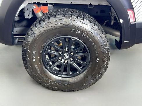 Used 2025 Ford F150 Raptor image 28